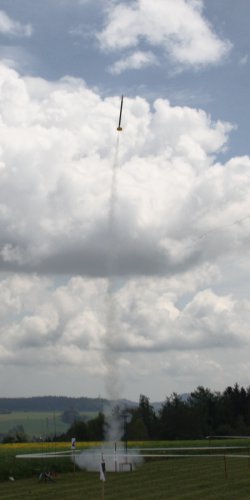 img_0500 petr adam vyskovka cerno zluta - start wr